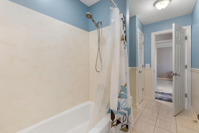 5160 Old Field Court, Westerville, OH 43082
