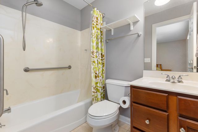 5160 Old Field Court, Westerville, OH 43082