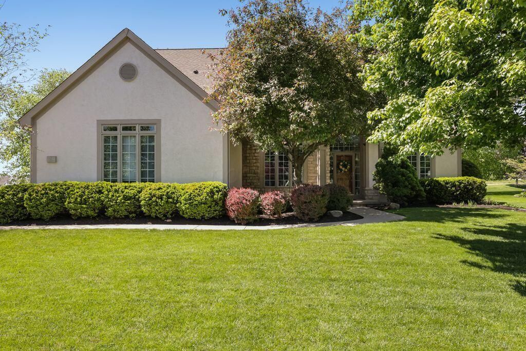 5160 Old Field Court, Westerville, OH 43082