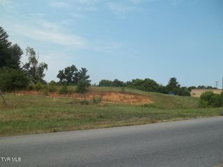 220 Silver Lake Road, Church Hill, TN 37642
