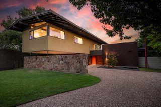 10752 Wyatt Circle, Dallas, TX 75218