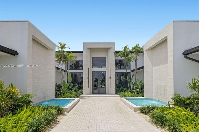 14910 SW 16th Court, Davie, FL 33326