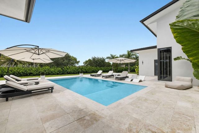14910 SW 16th Court, Davie, FL 33326
