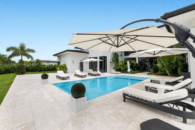 14910 SW 16th Court, Davie, FL 33326