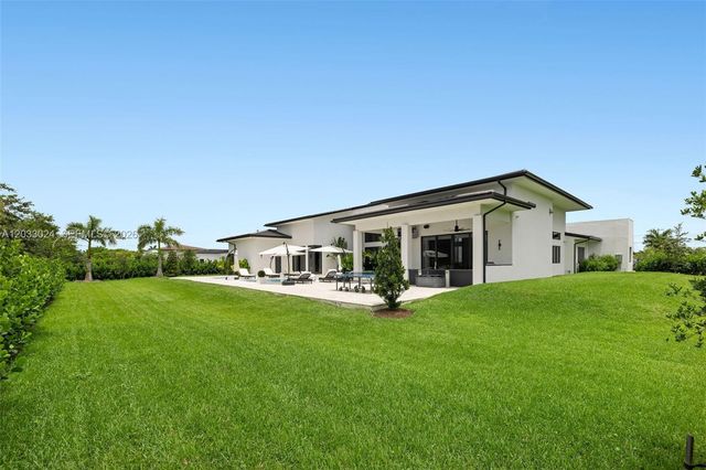 14910 SW 16th Court, Davie, FL 33326