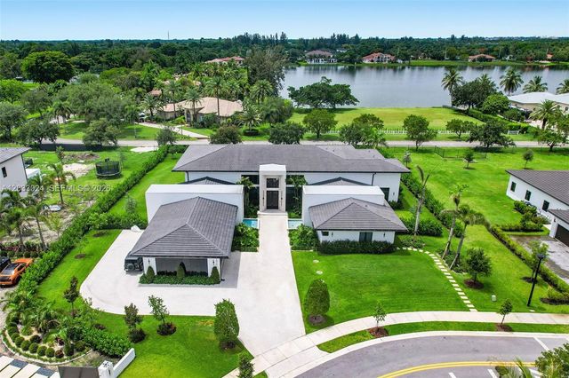14910 SW 16th Court, Davie, FL 33326