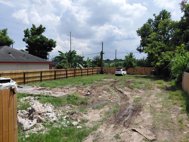 3210 Oklahoma Street, Houston, TX 77093