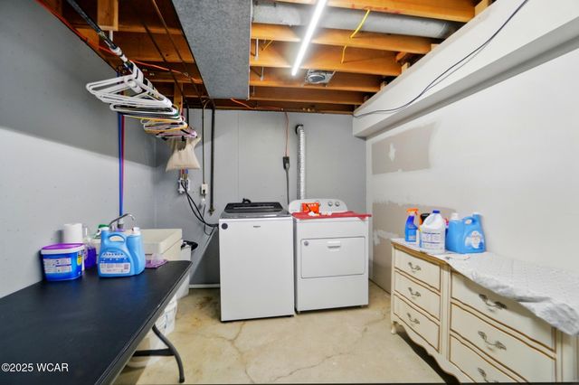 5195 Shoshone Trail, Lima, OH 45805