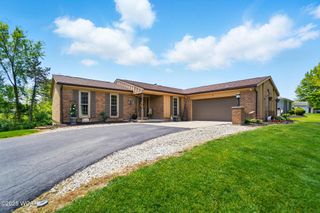 5195 Shoshone Trail, Lima, OH 45805