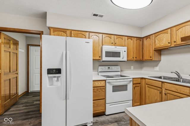 1669 Magnolia Drive, Greenwood, IN 46143