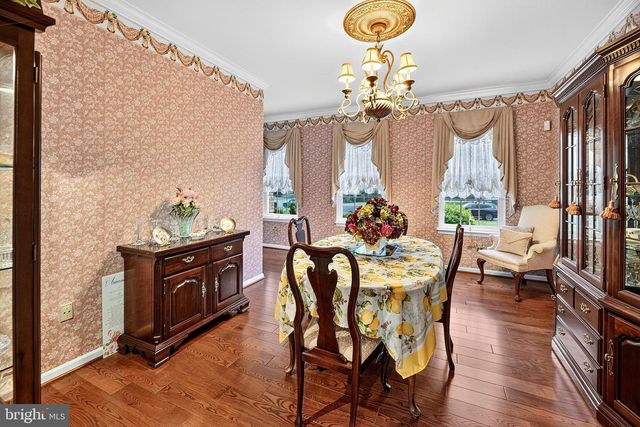 8 OAK RIDGE LN, Sewell, NJ 08080