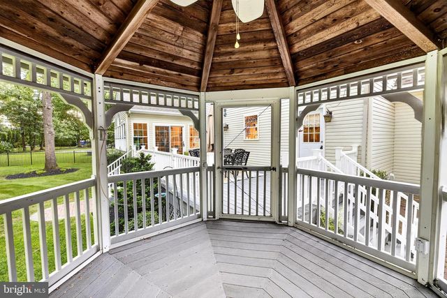 8 OAK RIDGE LN, Sewell, NJ 08080