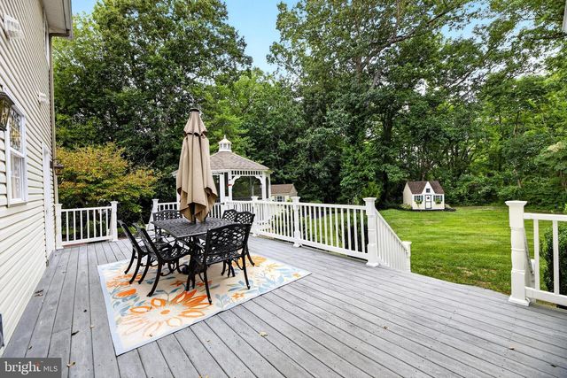 8 OAK RIDGE LN, Sewell, NJ 08080