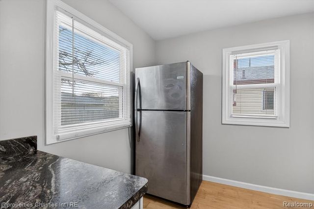 23044 Harding Avenue, Hazel Park, MI 48030