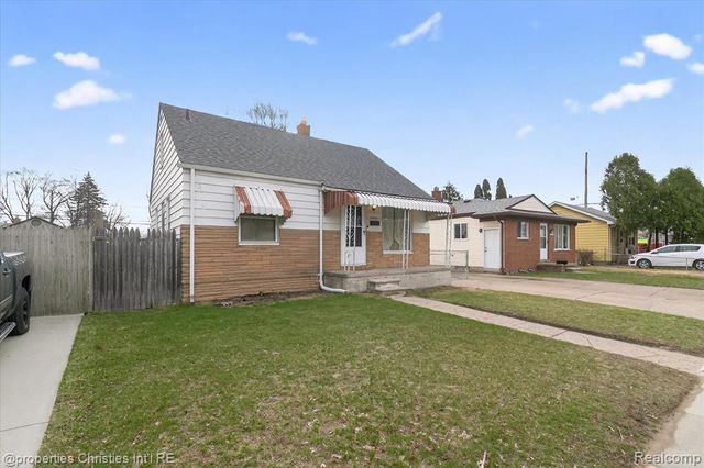 23044 Harding Avenue, Hazel Park, MI 48030