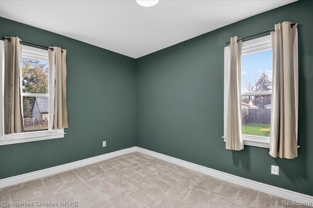 23044 Harding Avenue, Hazel Park, MI 48030