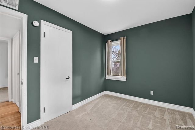 23044 Harding Avenue, Hazel Park, MI 48030