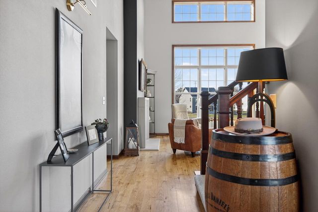 W79N417 Ridgeway LANE, Cedarburg, WI 53012