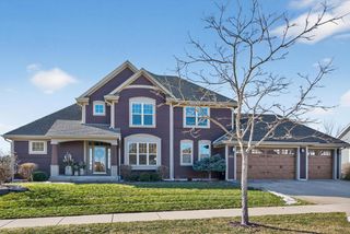 W79N417 Ridgeway LANE, Cedarburg, WI 53012