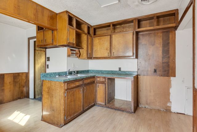 802 W 24th St, Odessa, TX 79763