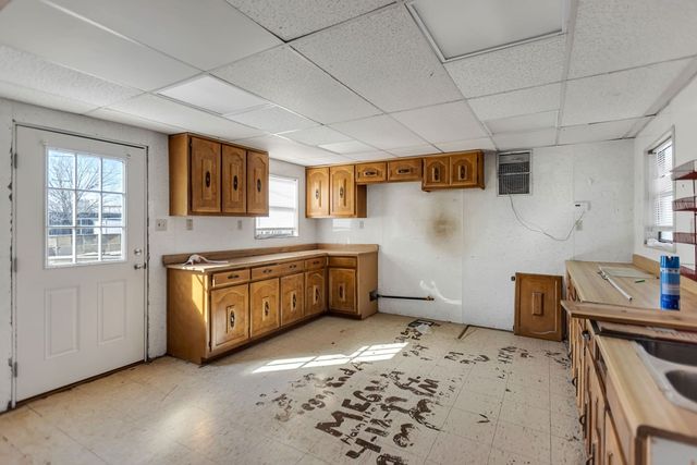 802 W 24th St, Odessa, TX 79763