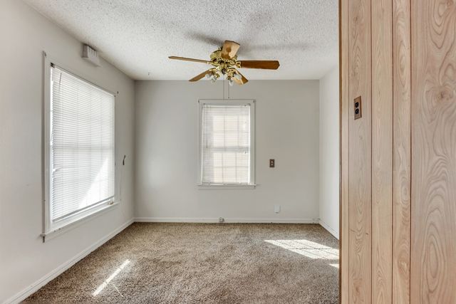 802 W 24th St, Odessa, TX 79763