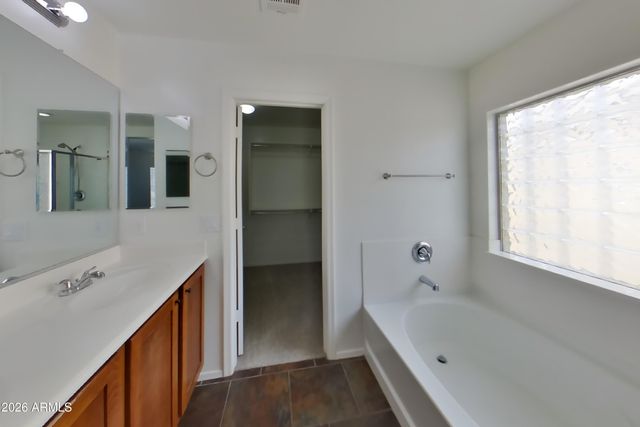 4930 E DEL RIO Drive, San Tan Valley, AZ 85140