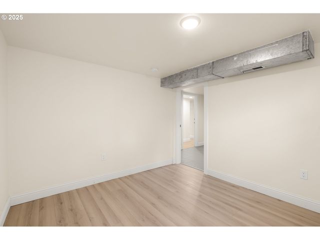 13001 Se CLAYBOURNE St, Portland, OR 97236