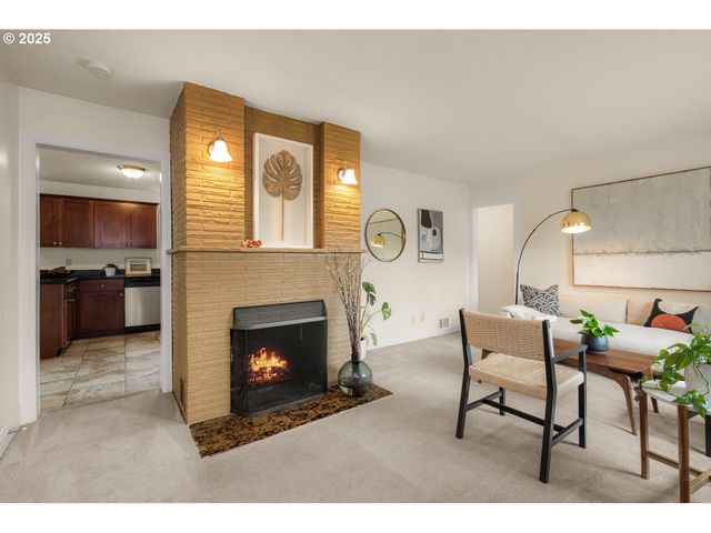13001 Se CLAYBOURNE St, Portland, OR 97236