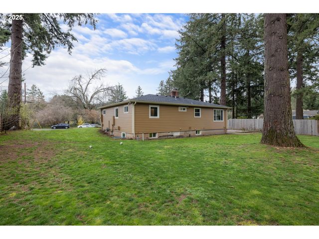 13001 Se CLAYBOURNE St, Portland, OR 97236