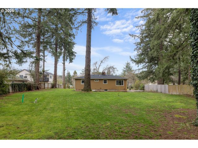 13001 Se CLAYBOURNE St, Portland, OR 97236