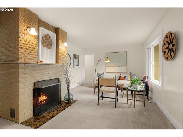 13001 Se CLAYBOURNE St, Portland, OR 97236