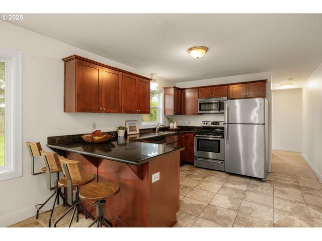 13001 Se CLAYBOURNE St, Portland, OR 97236