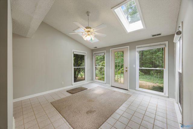 212 Crossrail Circle, Harvest, AL 35749