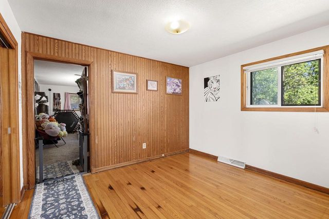 347 5th AVENUE N, Onalaska, WI 54650