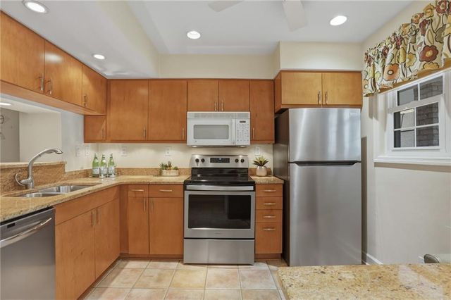 5180 Chemin De Vie, Atlanta, GA 30342