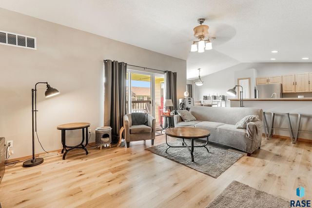 7035 W 56th St Street 16, Sioux Falls, SD 57106