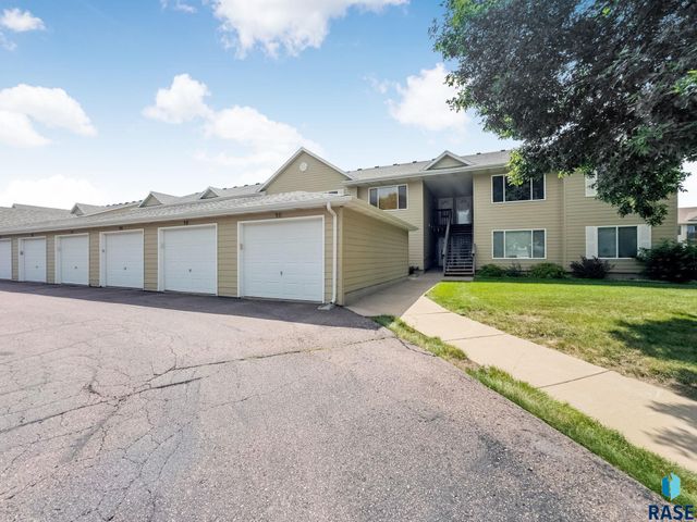 7035 W 56th St Street 16, Sioux Falls, SD 57106