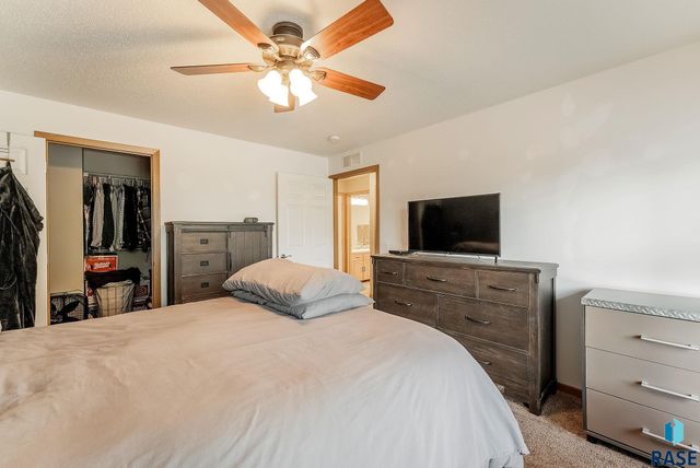 7035 W 56th St Street 16, Sioux Falls, SD 57106