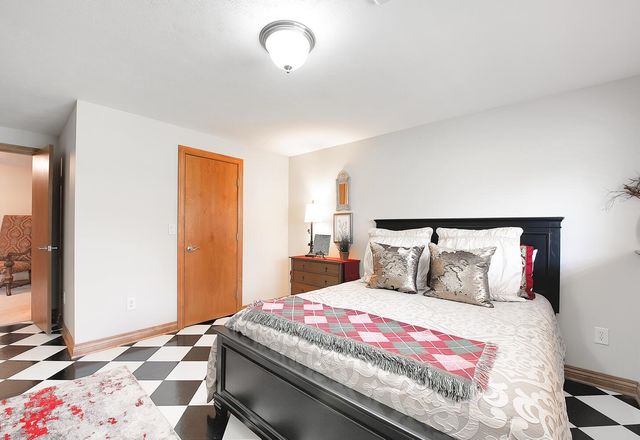 201 S Bordeulac St, Wichita, KS 67230