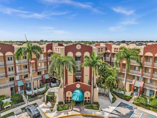 7715 Southampton Ter 211, Tamarac, FL 33321