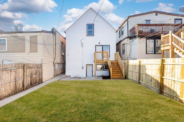 4924 W Congress Parkway, Chicago, IL 60644