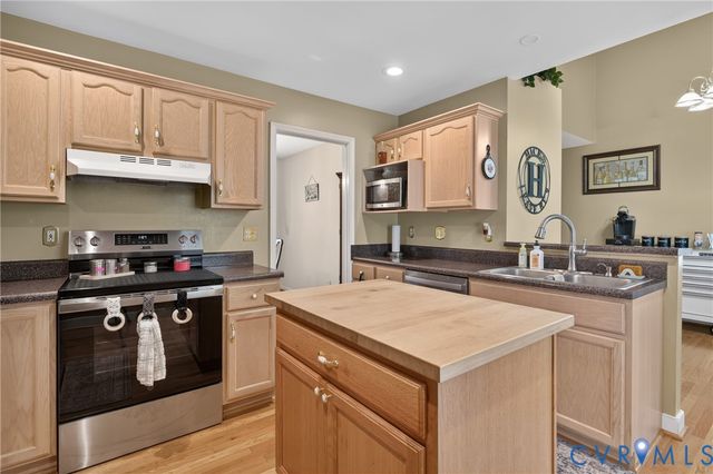 9200 Lexy Ct, Henrico, VA 23228