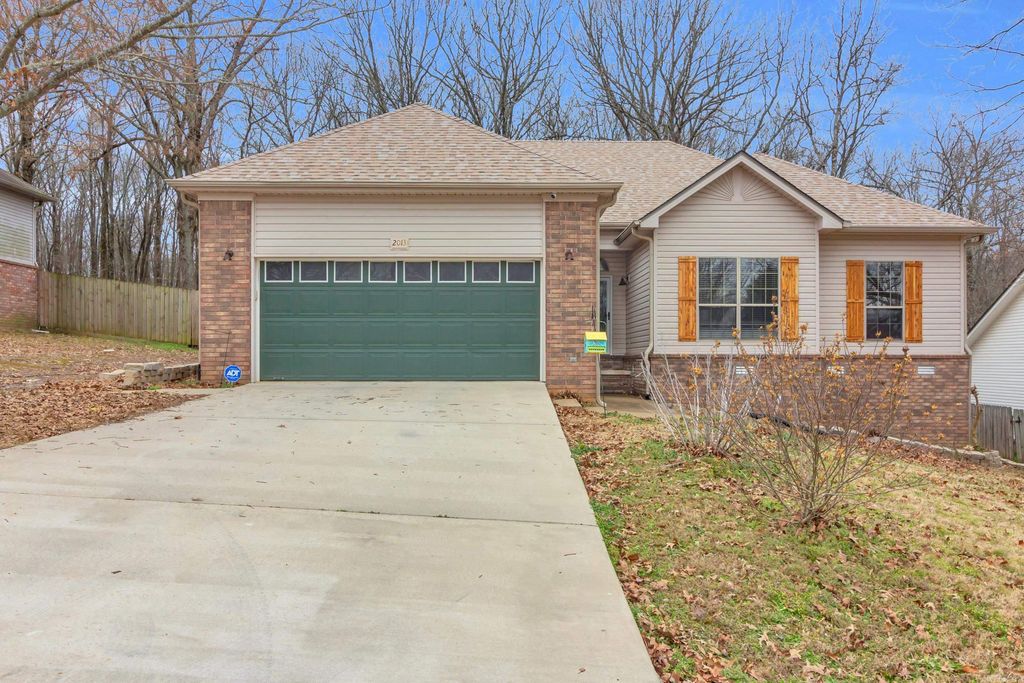 2013 N Hills Drive, Cabot, AR 72023