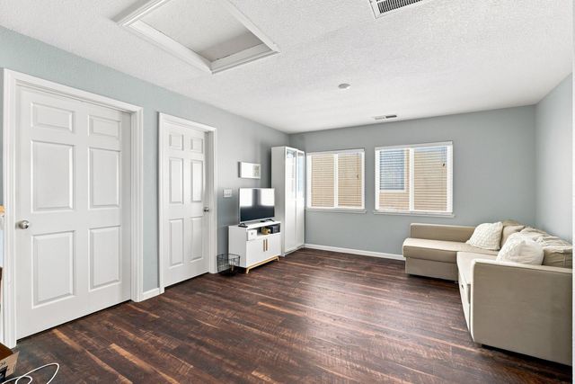 5261 Sun Chaser Way, Sacramento, CA 95835