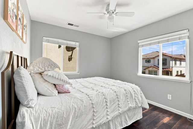 5261 Sun Chaser Way, Sacramento, CA 95835