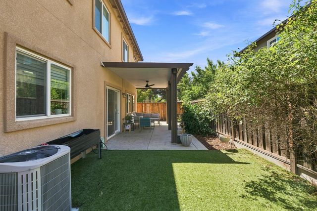 5261 Sun Chaser Way, Sacramento, CA 95835