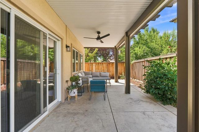 5261 Sun Chaser Way, Sacramento, CA 95835