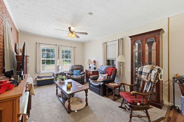 1587 Fairview Road, Lawrenceburg, KY 40342