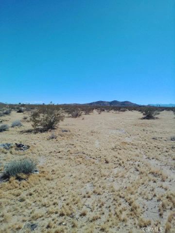 60731 Summers, Landers, CA 92285